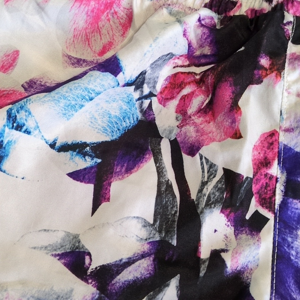 RBX like new! size small floral Women's Shorts - Picture 3 of 7